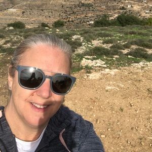 Meet your Posher, Robyn